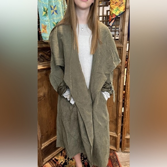 Lovposh boutique Olive Green Trench Coat Size M NWT - Picture 2 of 8